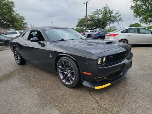 Used 2023 Dodge Challenger R/T Scat Pack image 3