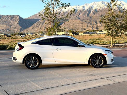 Used 2020 Honda Civic EX image 5