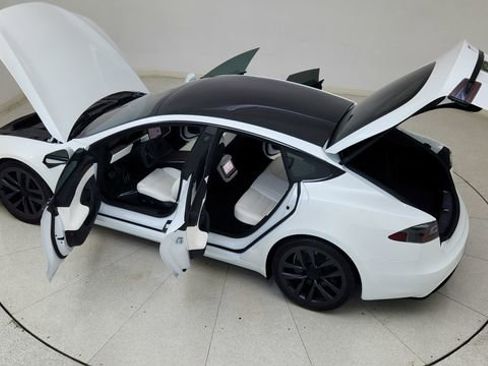 Used 2022 Tesla Model S Base image 78