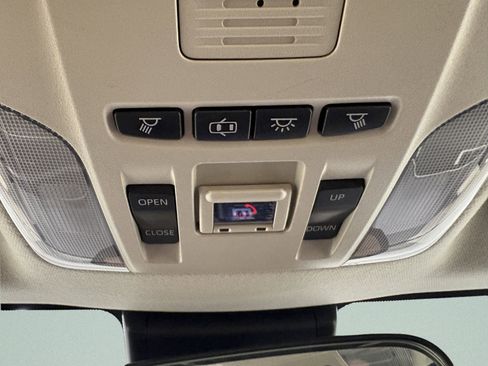 Used 2022 Toyota Corolla XLE FWD image 29