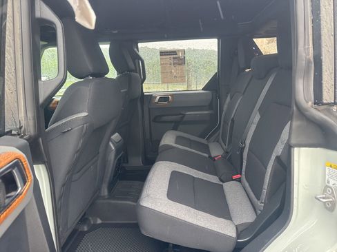 Used 2023 Ford Bronco 4-Door AWD/4WD image 13