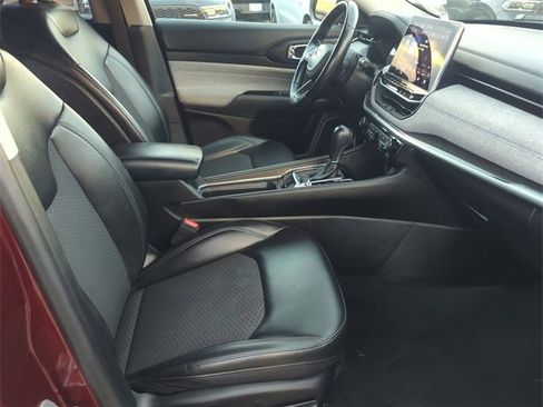 Certified 2022 Jeep Compass Latitude w/ Convenience Group image 33