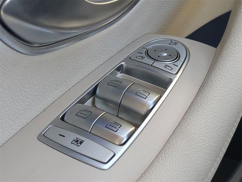 Used 2023 Mercedes-Benz E 450 Cabriolet image 23