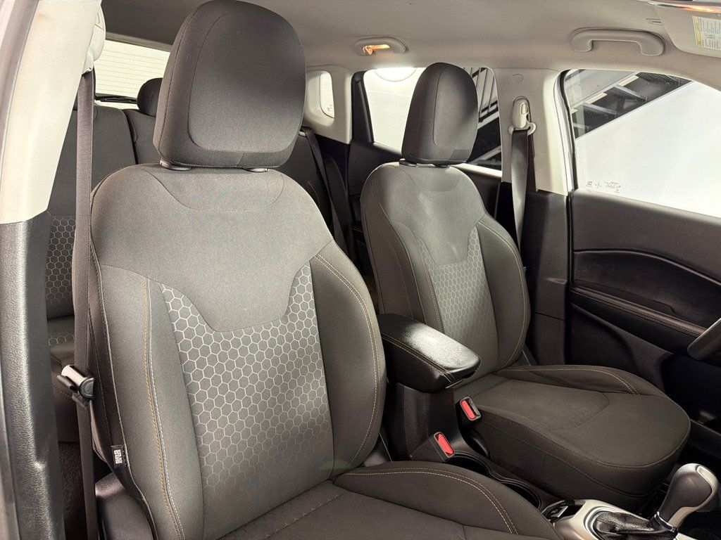 Used 2019 Jeep Compass Sport FWD image 22