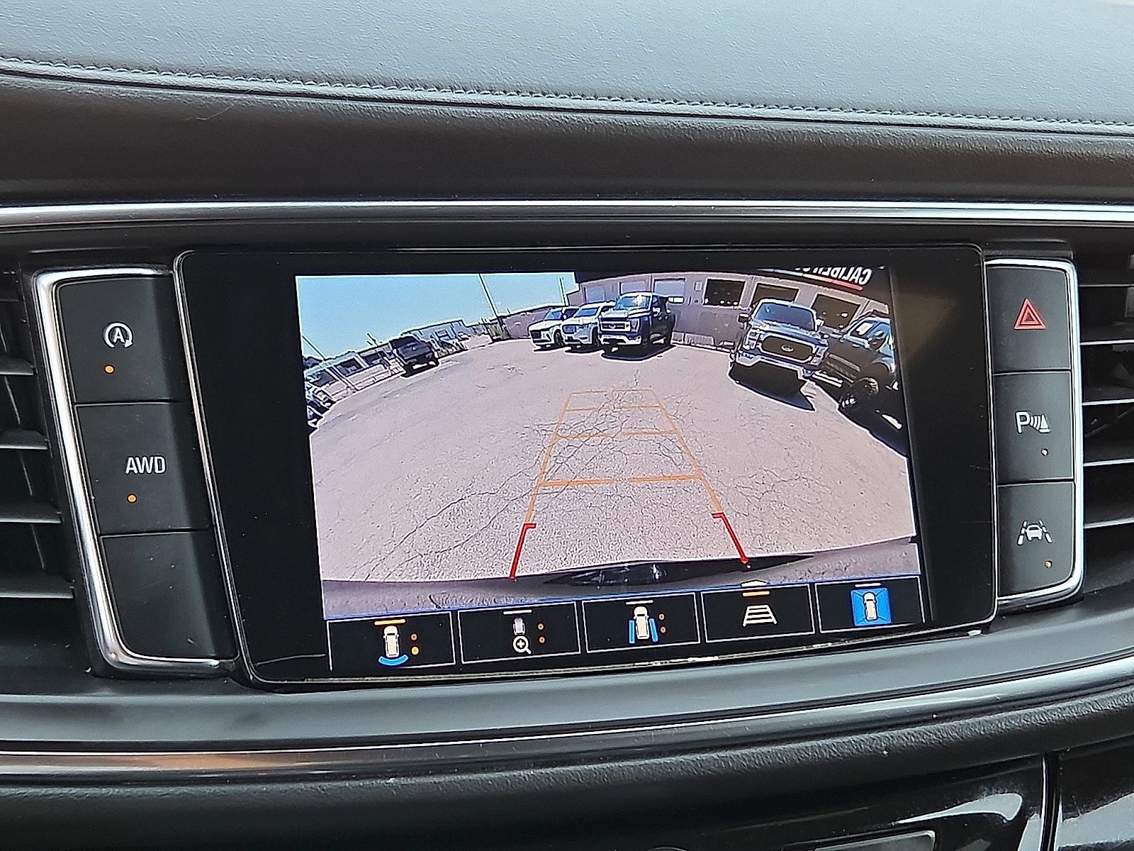 Used 2023 Buick Enclave Avenir AWD/4WD image 20
