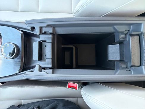 Used 2025 Nissan Rogue SL w/ SL Premium Package image 28