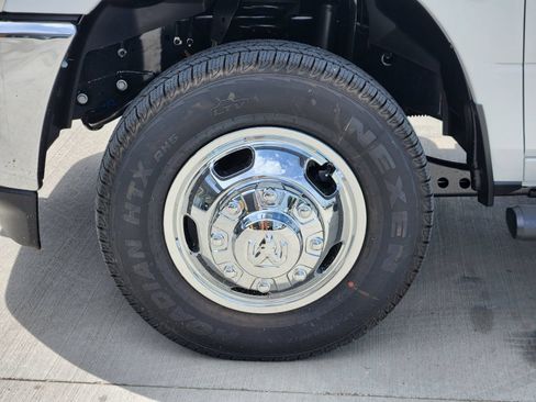 New 2026 RAM 3500 Tradesman AWD/4WD image 11