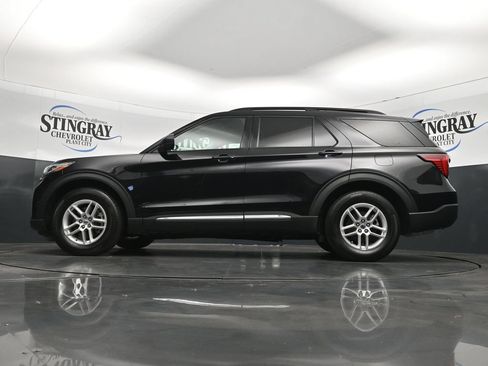 Used 2025 Ford Explorer Active RWD image 38