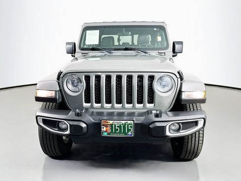 Used 2021 Jeep Gladiator Overland w/ Popular Equipment Package AWD/4WD image 2