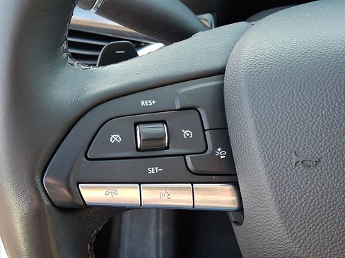 Used 2020 Cadillac XT4 Premium Luxury w/ Technology Package image 23