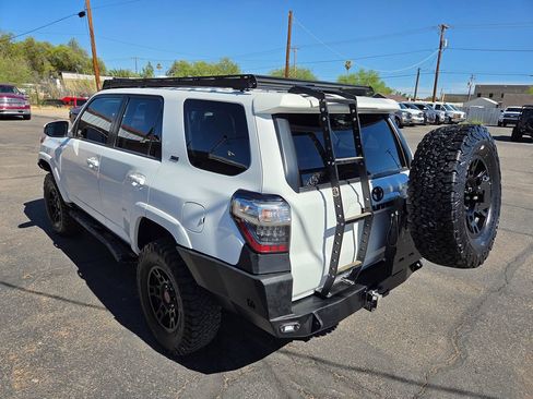 Used 2016 Toyota 4Runner SR5 Premium AWD/4WD image 18