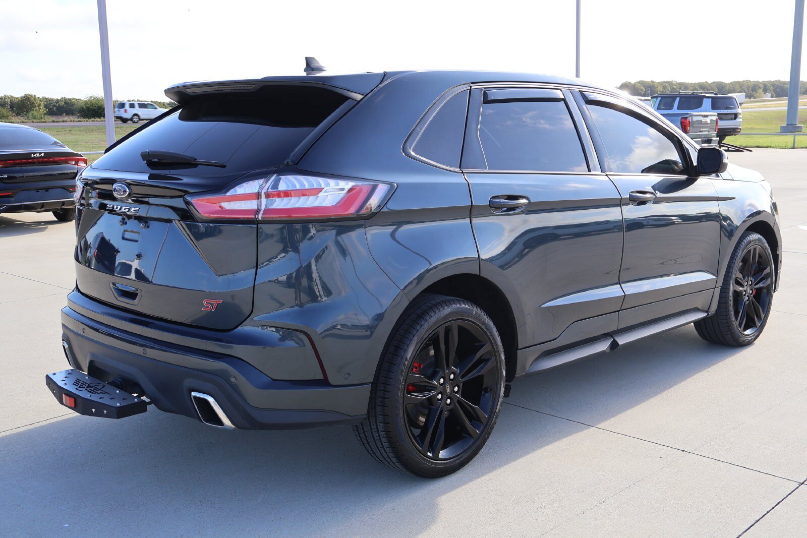Used 2022 Ford Edge ST w/ Equipment Group 401A AWD/4WD image 6