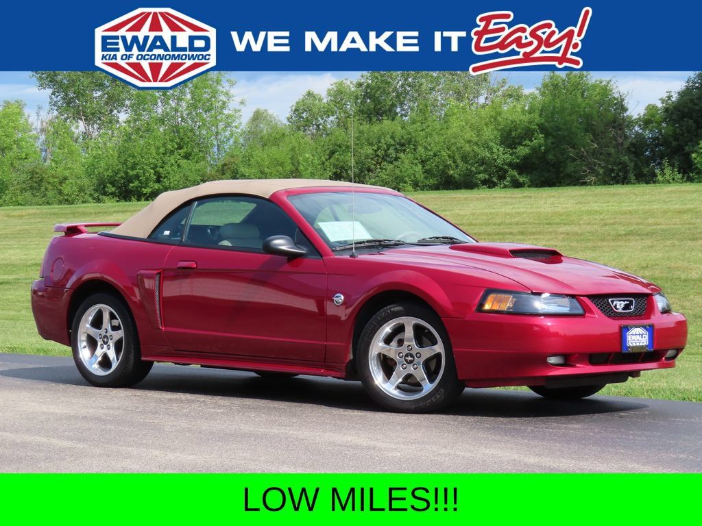 Used 2004 Ford Mustang GT RWD image 1
