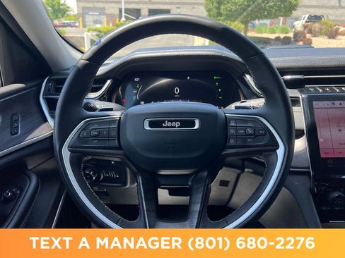 Used 2023 Jeep Grand Cherokee 4WD 4xe image 14