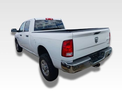 Used 2016 RAM 2500 Tradesman w/ Chrome Appearance Group AWD/4WD image 3