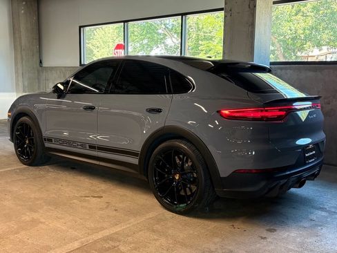 Used 2023 Porsche Cayenne Turbo GT AWD/4WD image 3