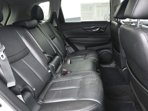 Used 2019 Nissan Rogue SL FWD image 10