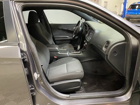 Used 2017 Dodge Charger R/T image 42