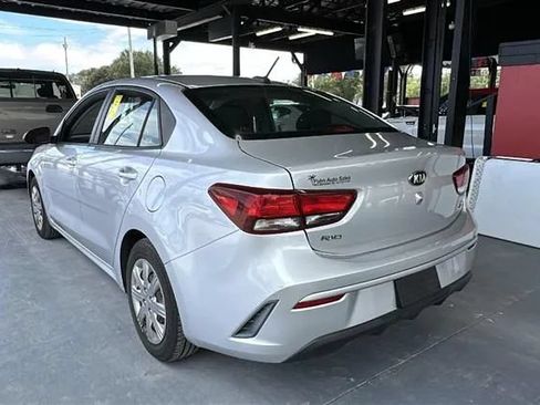 Used 2021 Kia Rio S FWD image 2