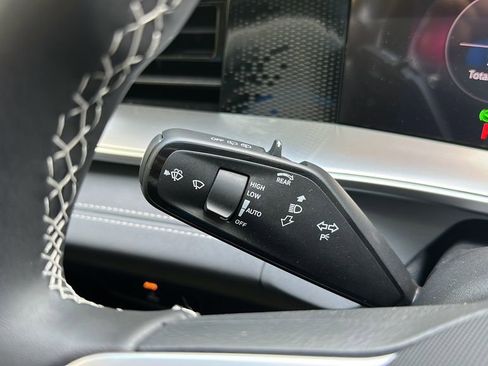 New 2026 Volkswagen Tiguan SE image 35