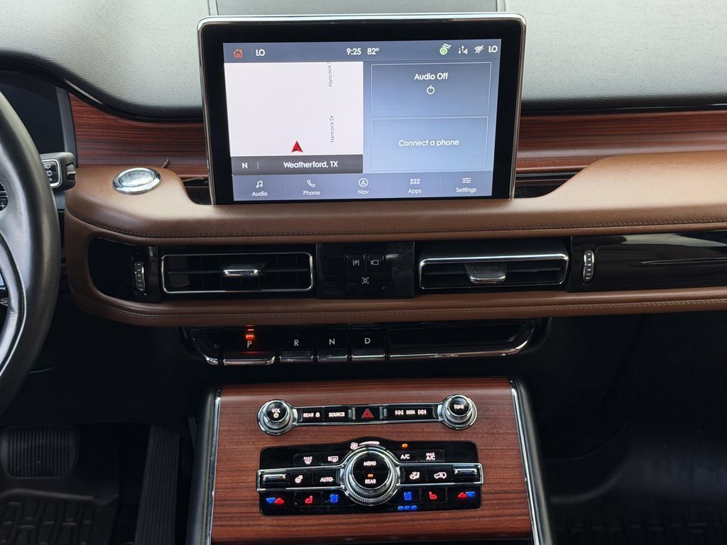 Used 2023 Lincoln Aviator Reserve w/ Equipment Group 201A RWD image 13