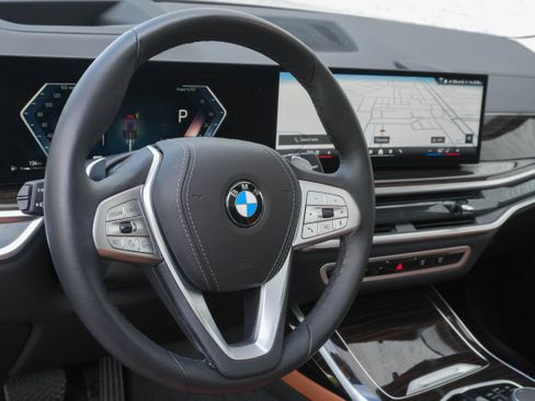 Certified 2026 BMW X7 xDrive40i AWD/4WD image 10
