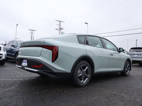 New 2025 Kia K4 LXS image 7