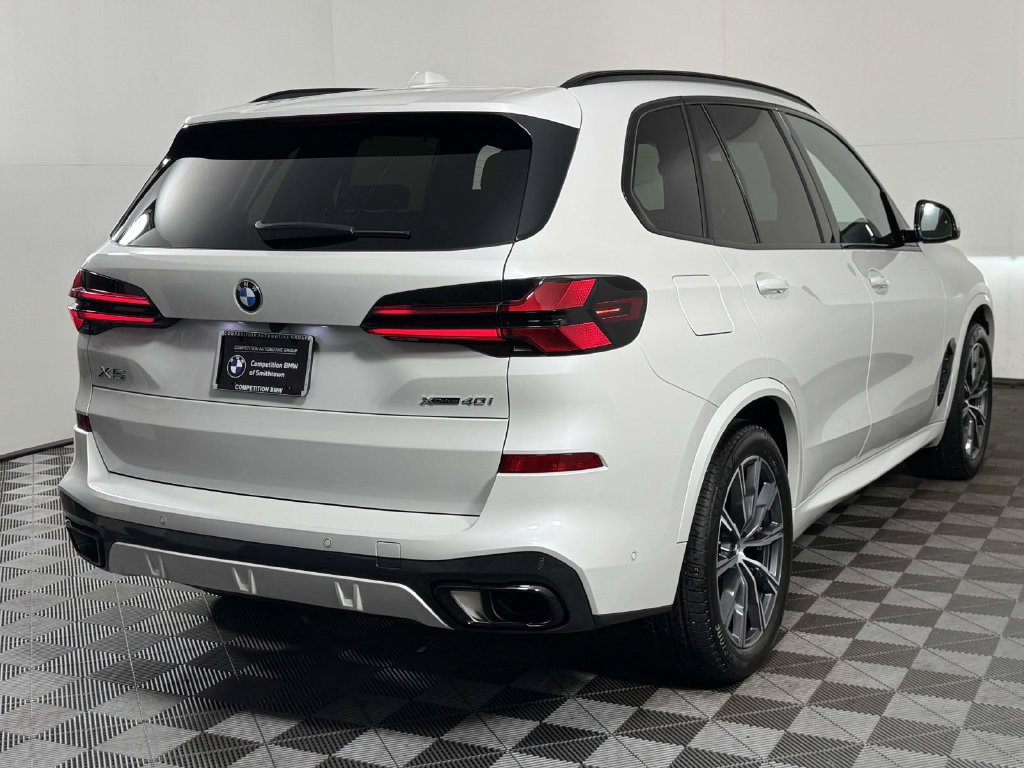 Used 2026 BMW X5 xDrive40i w/ M Sport Package AWD/4WD image 10