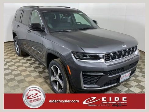 New 2026 Jeep Grand Cherokee L Limited AWD/4WD image 1