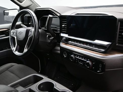 Used 2024 Chevrolet Silverado 1500 RST w/ Redline Edition AWD/4WD image 17