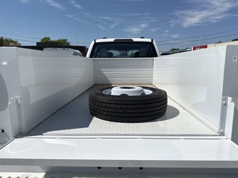New 2025 Ford F550 4x4 Crew Cab Super Duty image 13