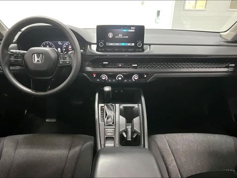 Used 2023 Honda Accord EX image 8