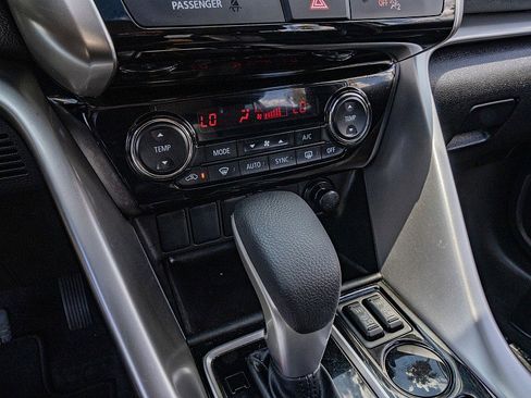 Used 2022 Mitsubishi Eclipse Cross SE FWD image 28