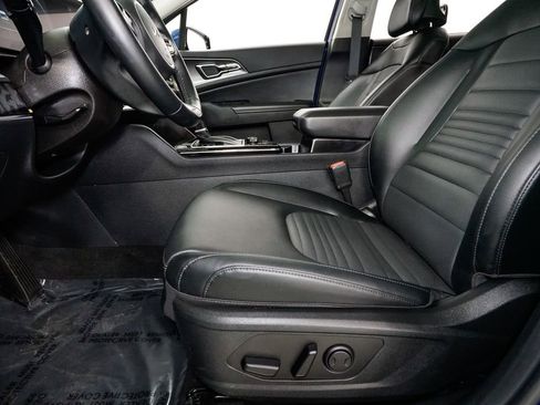 Certified 2025 Kia Sportage SX image 13