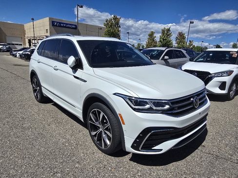 Used 2022 Volkswagen Tiguan SEL R-Line AWD/4WD image 19