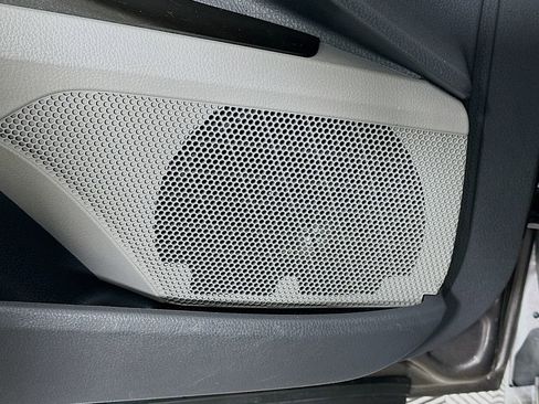 Used 2021 Toyota Camry LE image 18