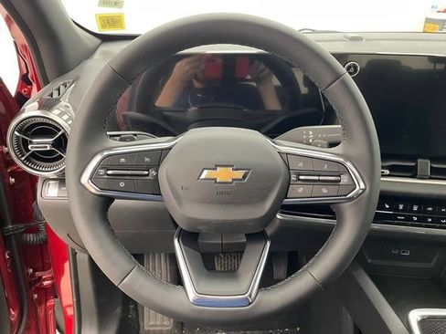 New 2026 Chevrolet Equinox LT AWD/4WD image 10