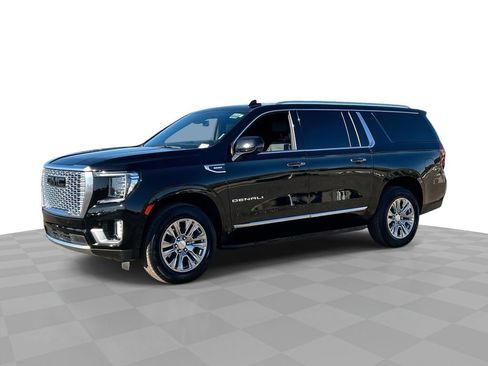 Used 2023 GMC Yukon XL Denali w/ Max Trailering Package image 1