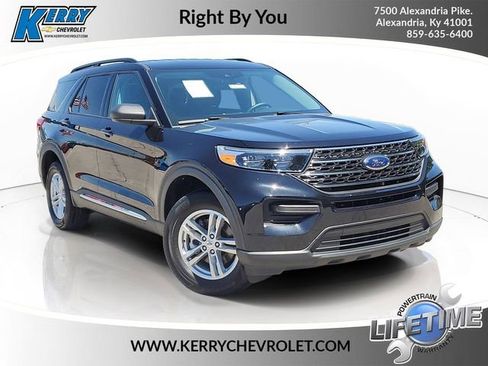 Used 2023 Ford Explorer XLT w/ Class IV Trailer Tow Package AWD/4WD image 1