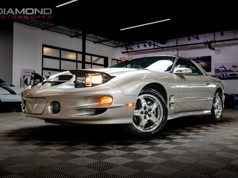 Used 2002 Pontiac Firebird Formula RWD image 2