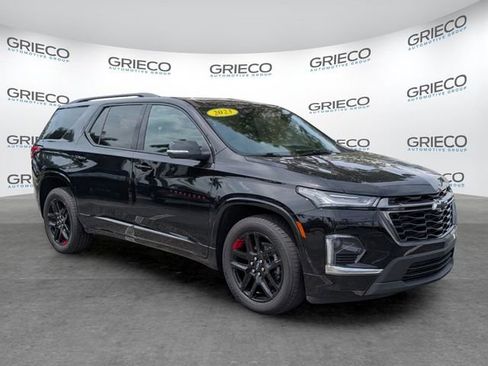 Used 2023 Chevrolet Traverse Premier w/ Redline Edition FWD image 1