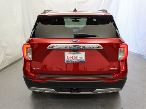 Used 2023 Ford Explorer XLT w/ Equipment Group 202A AWD/4WD image 8