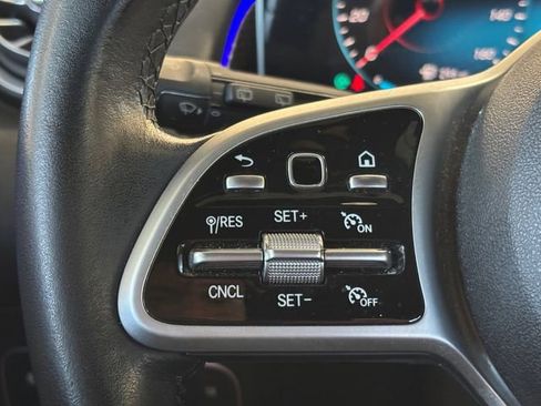Used 2020 Mercedes-Benz GLB 250 image 12