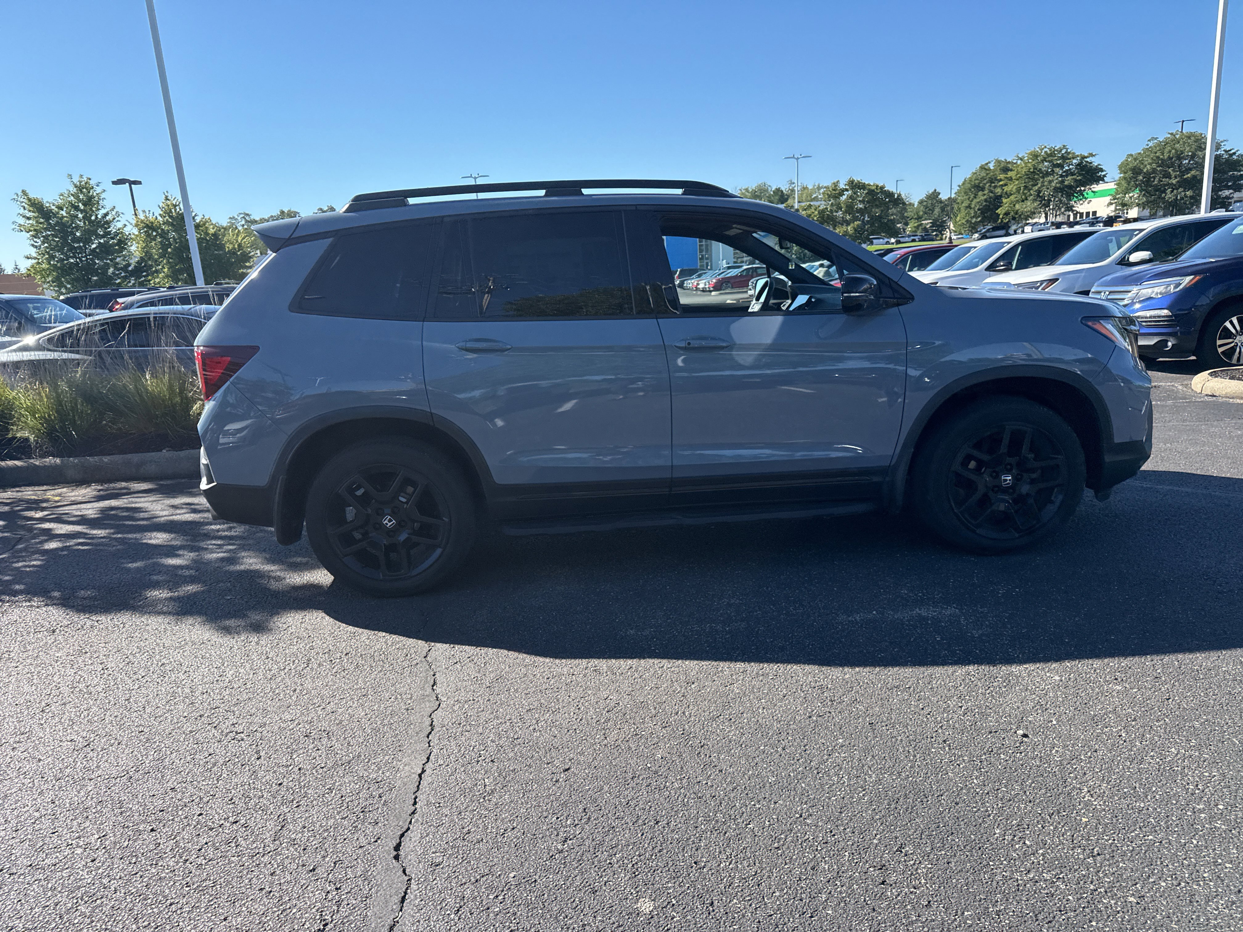 Used 2024 Honda Passport Black Edition image 27
