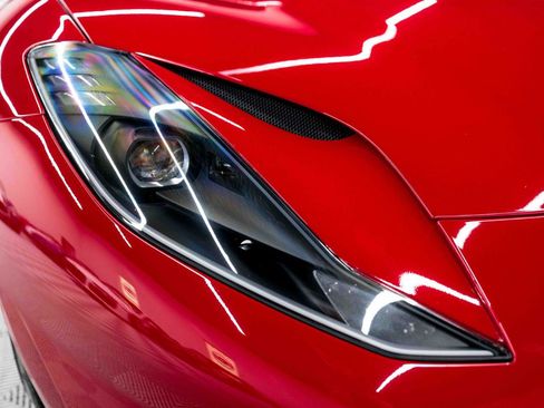 Used 2018 Ferrari 812 Superfast RWD image 13