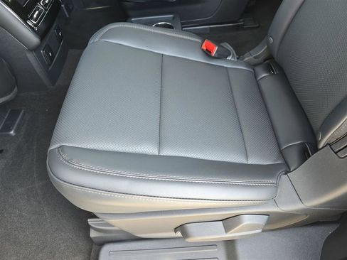 New 2025 Lincoln Aviator 2WD w/ Equipment Group 101A image 14