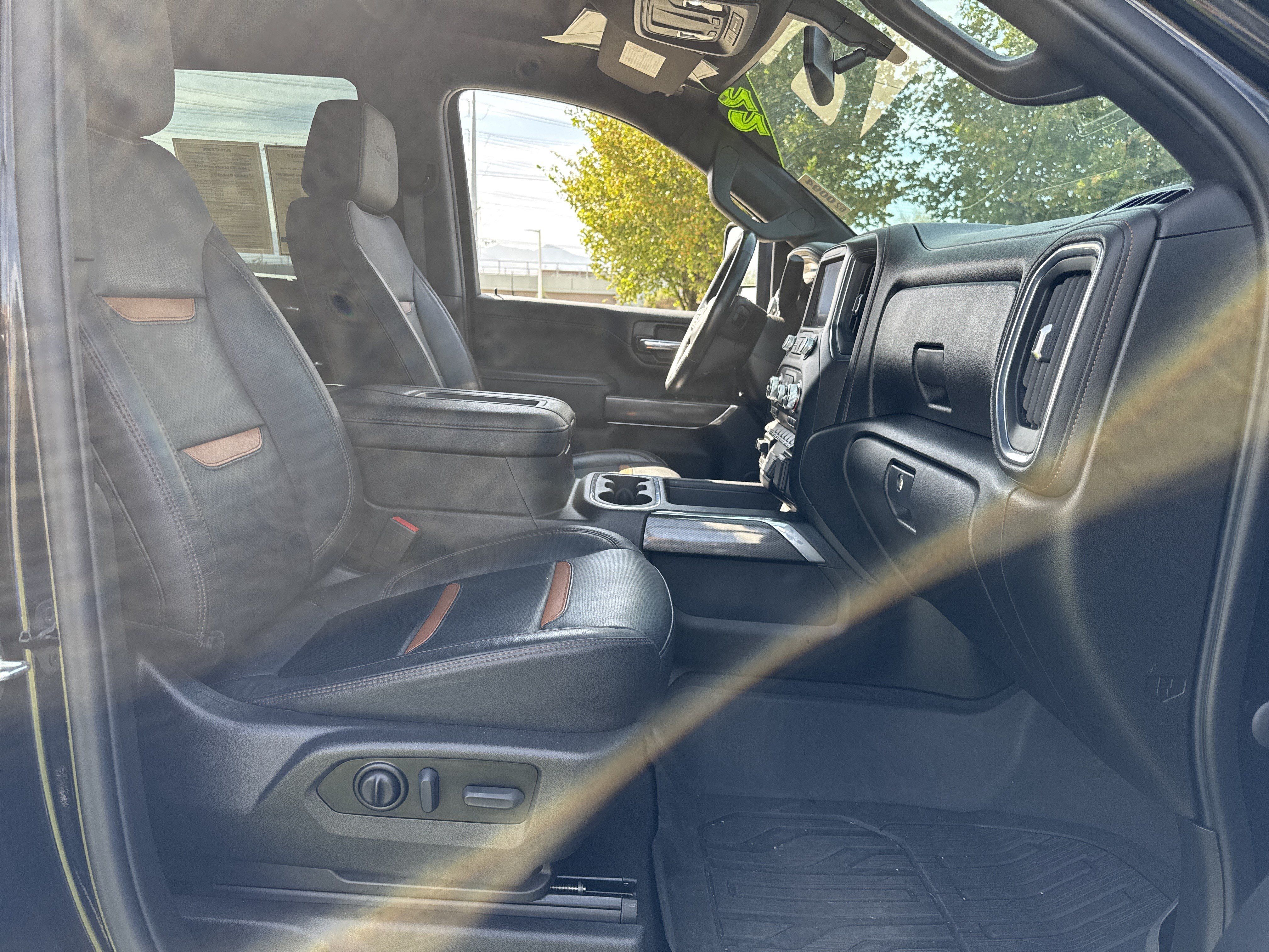 Used 2022 GMC Sierra 3500 AT4 AWD/4WD image 20