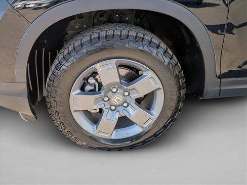 Certified 2025 Honda Ridgeline TrailSport image 24