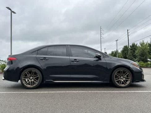 Used 2022 Toyota Corolla SE FWD image 3