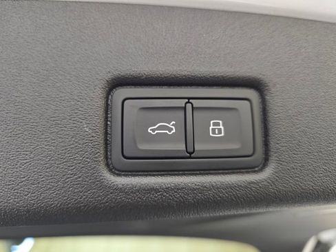 New 2025 Audi Q5 Prestige image 29